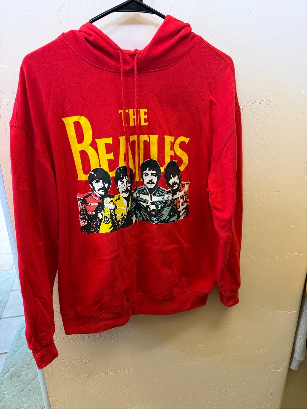 The Beatles Red Graphic Hoodie Sweatshirt Band Pullover Medium 2022